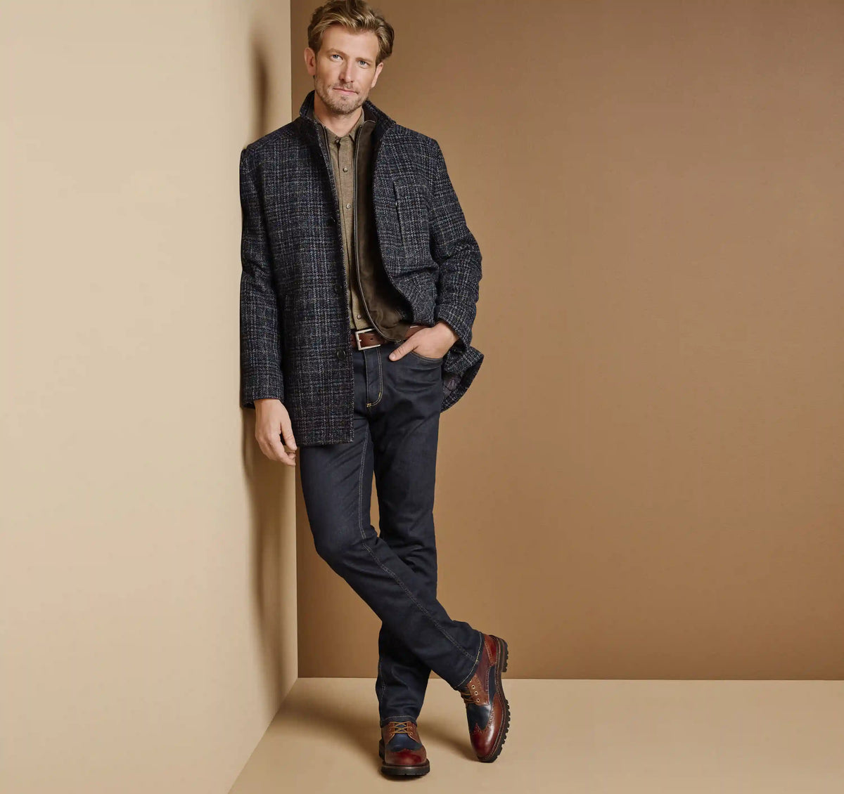 Upton Car Coat - Navy/Brown Plaid