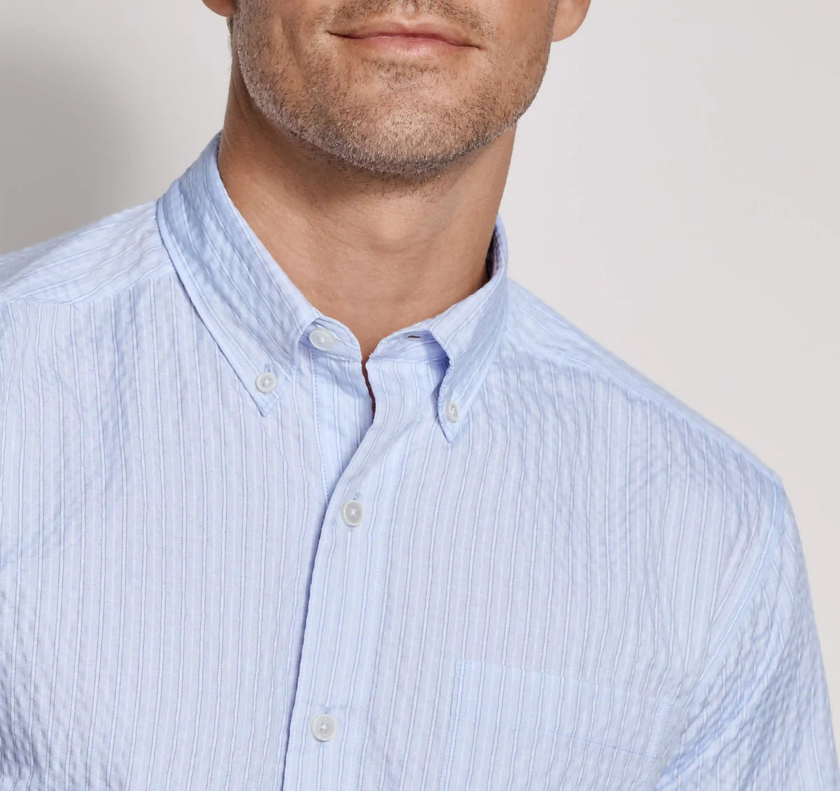 Leland Seersucker Short-Sleeve Shirt - Light Blue Striped