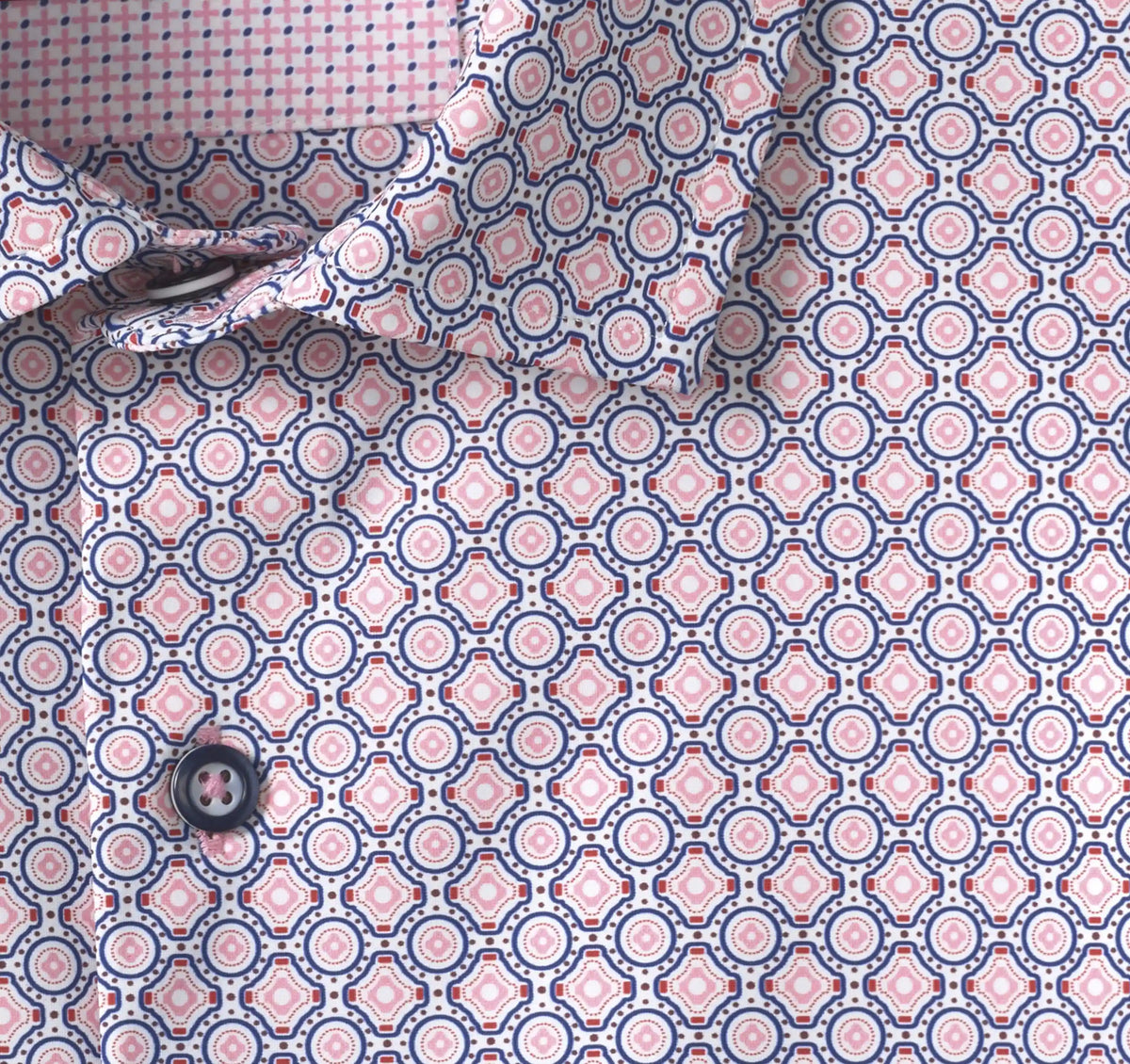 XC+™ Motion Short-Sleeve Print Knit Shirt - Pink Medallion